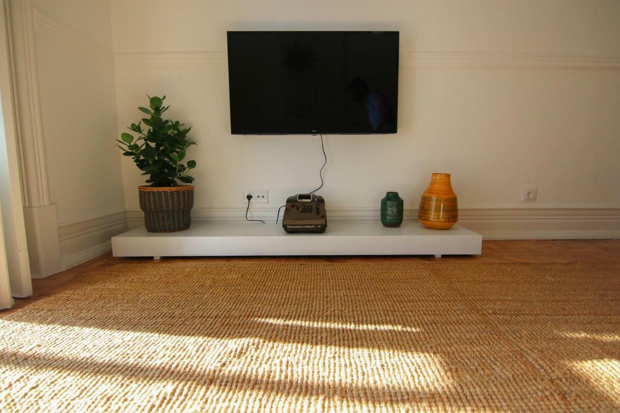 Amazing Apartment Fully Renovated In Center Lissabon Buitenkant foto